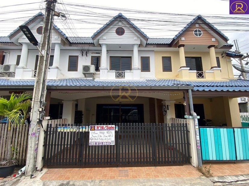 ขายทาวน์เฮาส์ - ขายทาวน์เฮ้าส์ 2 ชั้น ถูกมาก หมู่บ้านสิริภัสสร วิลเลจ 2 ใกล้เซนทรัลชลบุรี ต.เสม็ด อ.เมืองชลบุรี จ.ชลบุรี