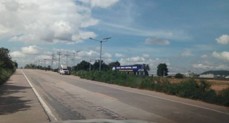 ขายที่ดิน - ขายที่ดินเปล่าแปลงสวย ใกล้นิคมโรจนะ เนื้อที่ 435 ไร่ ต.เขาคันทรง อ.ศรีราชา จ.ชลบุรี