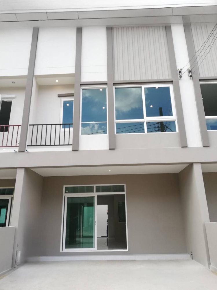 ขายทาวน์เฮาส์ - ขายถูกมาก!! ทาวน์โฮม 2 ชั้น ม.เฌอ งามวงศ์วาน-ประชาชื่น บ้านใหม่ไม่เคยเข้าอยู่ ทำเลทองใกล้รถไฟฟ้า บิ๊กซีติวานนท์