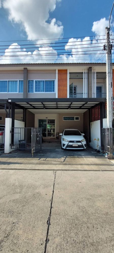 ขายทาวน์เฮาส์ - ขายทาวน์เฮ้าส์ 2 ชั้น พร้อมอยู่ หมู่บ้านราชพฤกษ์