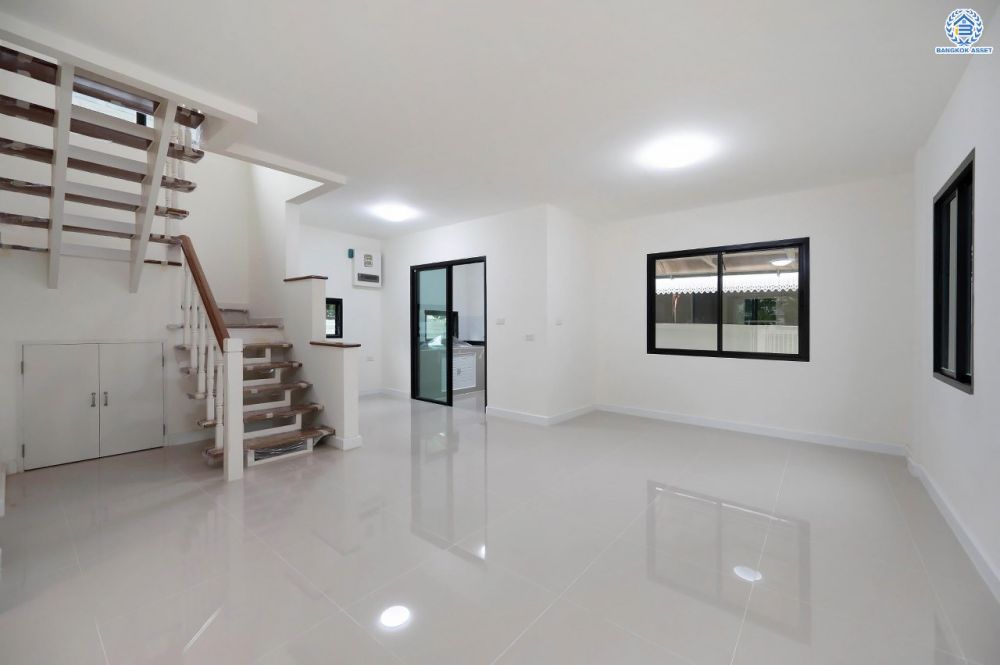 ขายบ้าน - ขายบ้านเดี่ยว 2 ชั้น หมู่บ้าน ชัยพฤกษ์ วัดลาดปลาดุก ใกล้รถไฟฟ้าสายสีม่วง สถานีคลองบางไผ่ และ ใกล้เซ็นทรัลเวสต์เกต