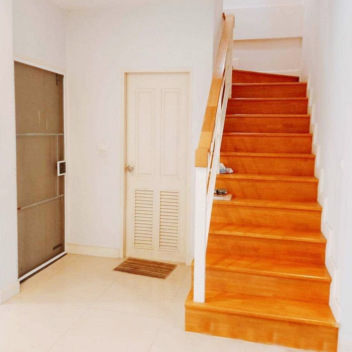 ขายทาวน์เฮาส์ - ขายทาวน์เฮ้าส์19.5ตรว. ม.เดอะวิลล่า รามคำแหง-สุวรรณภูมิ ต่อเติมครบ จัดสินเชื่อให้ ฟรีโอน