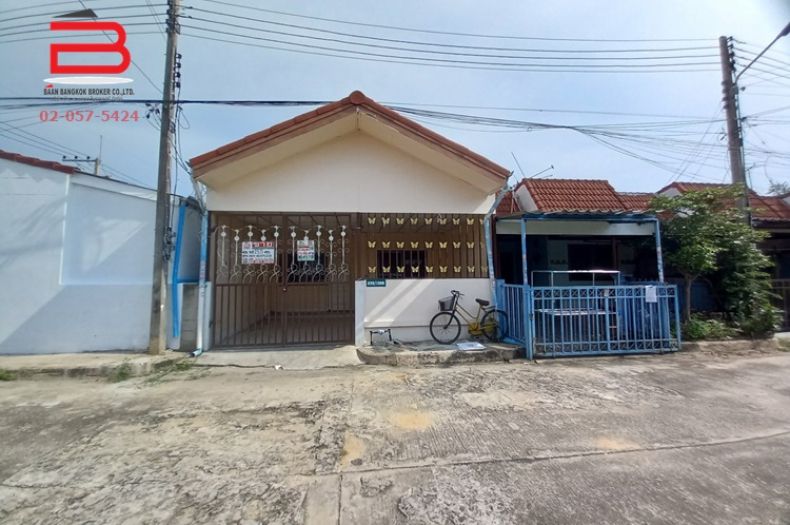 ขายทาวน์เฮาส์ - ทาวน์เฮาส์ หมู่บ้าน เรือนสุข 2 (คลอง 9) เนื้อที่ 19.5 ตรว. ถนนรังสิต-นครนายก อ.ธัญบุรี จ.ปทุมธานี
