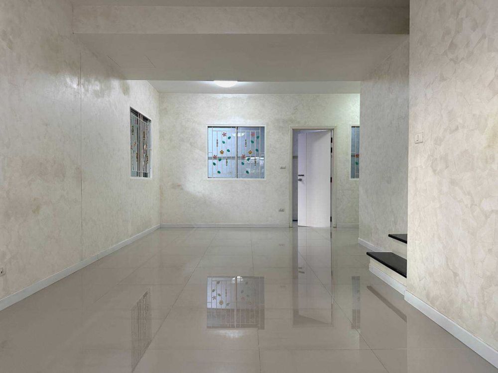 ขายทาวน์เฮาส์ - ทาวน์เฮ้าส์ 2 ชั้น บ้านพฤกษา 82 ประชาอุทิศ-พระราม 2 ต.ในคลองบางปลากด