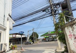 ขายที่ดิน - ขายที่ดินเปล่า ถมแล้ว เนื้อที่ 152 ตารางวา ซอย 23 ถนน สุขาภิบาล 5 แขวงท่าแร้ง