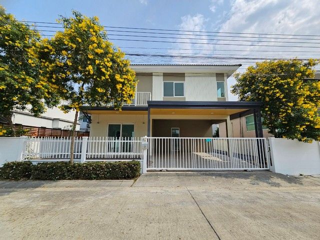 ขายบ้าน - หมู่บ้านบ้านชิดลม บ้านเดี่ยวมือสองย่านนนทบุรี ใกล้รถไฟฟ้าสายสีม่วง