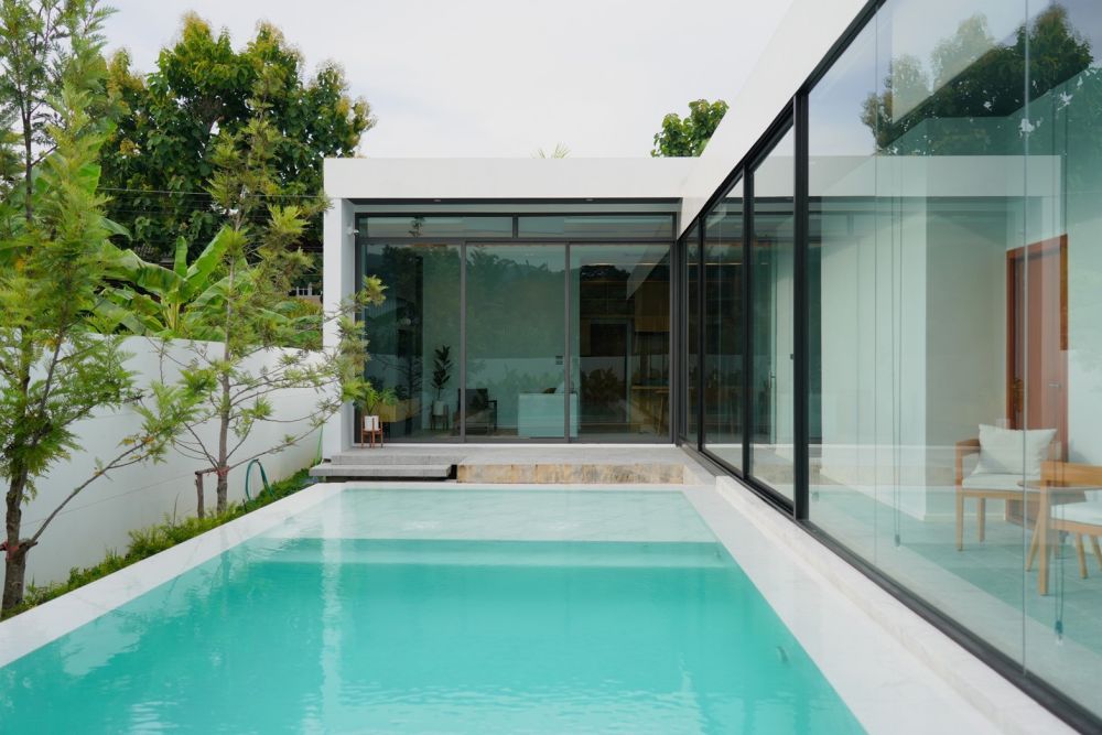 ขายบ้าน - ขายบ้านพูลวิลล่า อ เมืองเชียงใหม่ ใกล้ห้างเมย่า เพดานสูง 4 เมตร