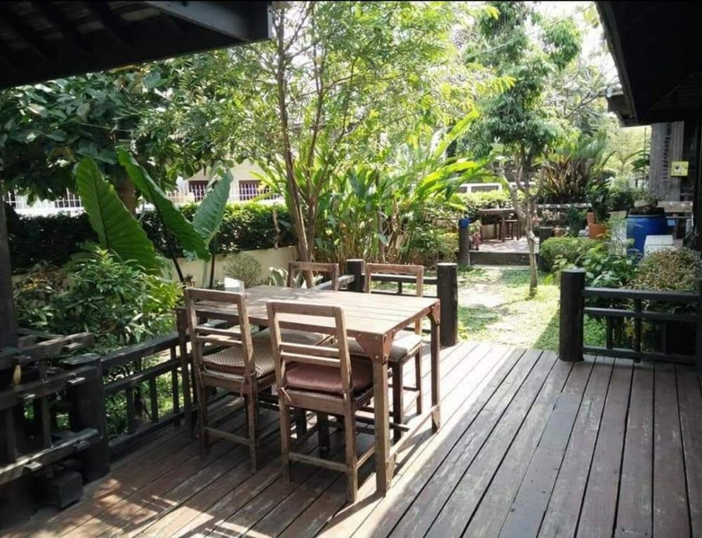 ขายบ้าน - ขายบ้านสวนกลางเมืองเชียงใหม่ใกล้ 700 ปีเหมาะกับร้านกาแฟพร้อมโอน