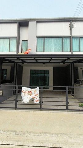 ขายทาวน์เฮาส์ - ขายด่วน!! บ้านใหม่ พร้อมต่อเติม ทำเลดี เดินทางสะดวก