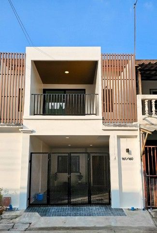 ขายทาวน์เฮาส์ - บัณฑิตโฮม ดอนเมือง ซอยวิภาวดี 76 ปรับปรุงใหม่ ต่อเติมครบพร้อมอยู่