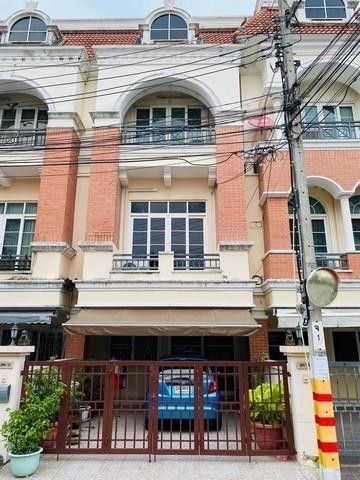 ขายทาวน์เฮาส์ - Sale ขาย ทาวน์โฮม หมู่บ้านคาซ่าซิตี้ นวลจันทร์1 พร้อมเฟอร์นิเจอร์