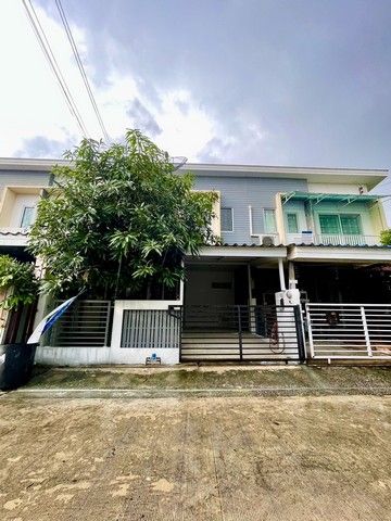 ขายทาวน์เฮาส์ - ขาย เช่าทาวน์เฮ้าส์ 2 ชั้น The Connect 1 แจ้งวัฒนะ เมืองทองธานี ติดรถไฟฟ้า