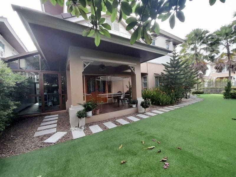 ขายบ้าน - ขายบ้านเดี่ยว2ชั้น บ้านหรูหลังใหญ่ พร้อมแต่งสวนสวย ร่มรื่น เฟอร์ฯครบ พร้อมเข้าอยู่ พิกัดหนองขาม ศรีราชา