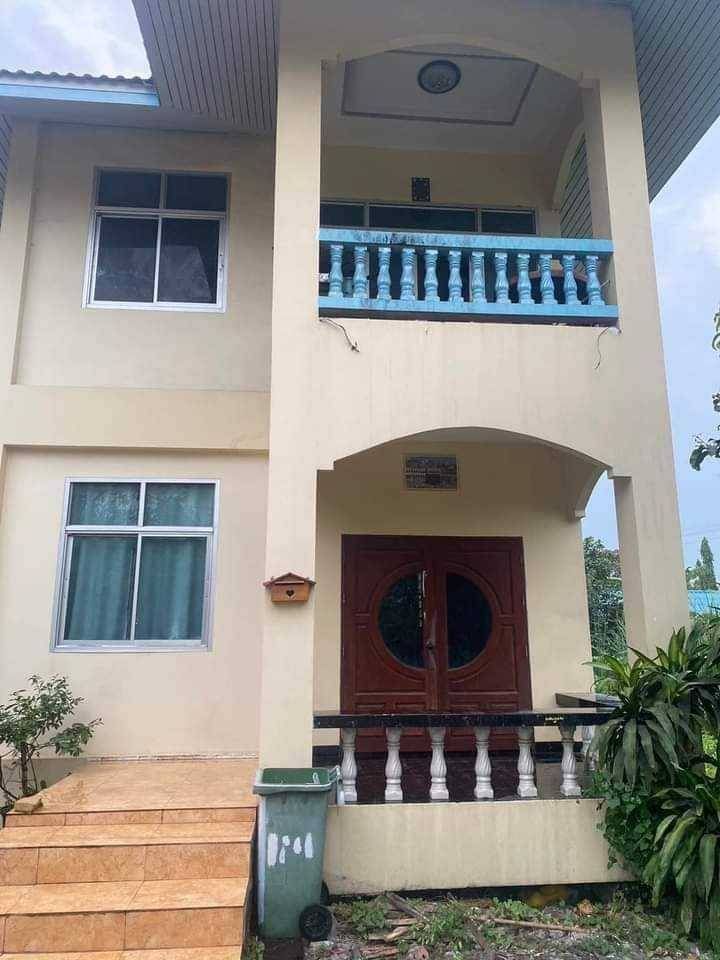 ขายบ้าน - ขายถูกมาก!! บ้านเดี่ยว 2 ชั้น ติดถนน ทำเลทอง ซ.รามอินทรา117 เขตคลองสามวา กทม. ใกล้รถไฟฟ้า แฟชั่นไอส์แลนด์ฯ