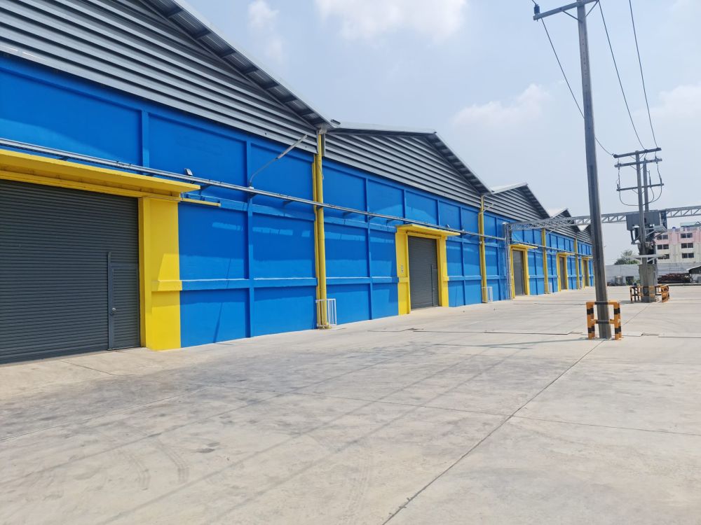 ให้เช่าโรงงาน / โกดัง - โกดังให้เช่า คลังสินค้าให้เช่า ติดถนนพหลโยธิน การเดินทางสะดวก ตำบลคลองหนึ่ง อำเภอคลองหลวง จังหวัดปทุมธานี