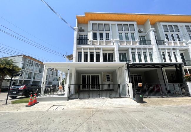 ขายทาวน์เฮาส์ - ขายทาวน์เฮ้าส์ หมู่บ้านโกลเด้น ซิตี้ สาทร ถนนกัลปพฤกษ์ จอมทอง กรุงเทพมหานคร