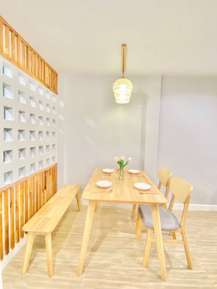 ขายทาวน์เฮาส์ - ขายถูกมาก!! ทาวน์โฮม 2 ชั้น รีโนเวทใหม่ สไตล์มินิมอล ม.วิรากร ซ.กันตนา อ.บางใหญ่ จ.นนทบุรี ใกล้เซ็นทรัล รถไฟฟ้า