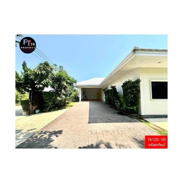 ขายบ้าน - 76120-09ขายบ้านพักตากอากาศ ติดหาดส่วนตัว พร้อมเข้าอยู่ทันที ตำบลชะอำ อำเภอชะอำ จังหวัดเพชรบุรี เนื้อที่ 374 ตรว. เนื้อที่ใช้สอย 496 ตรม.