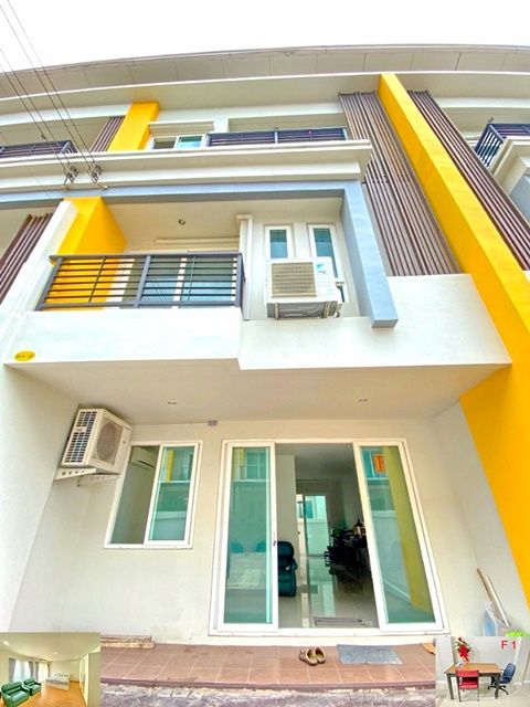 ให้เช่าทาวน์เฮาส์ - ตลาดหัวตะเข้ ให้เช่าโฮมออฟฟิศ 3 ชั้น สุวรรณภูมิ 21ตรว. 228ตรม. APL ลาดกระบัง เฟอร์ครบพร้อมอยู่ 3นอน 4น้ำ 2จอดรถ 4แอร์ เดินทางสะดวก