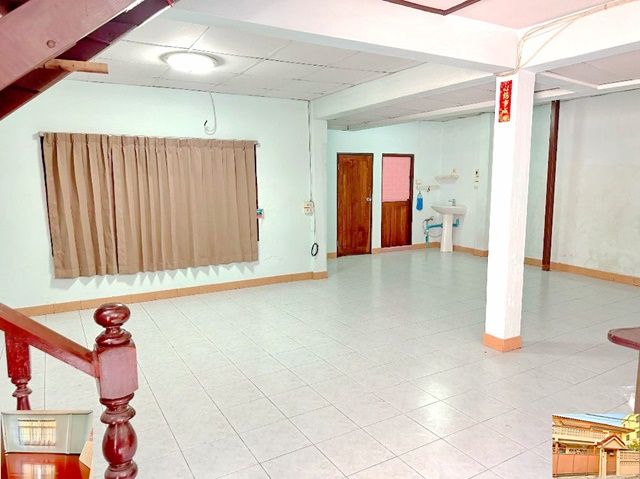 ให้เช่าบ้าน - ให้เช่าบ้านเดี่ยวขนาด 2 ชั้น MRT ห้วยขวาง ทำเลคนจีน 44ตรว. 210ตรม. ใจกลางรัชดา 2นอน 2น้ำ 2จอดรถ 2แอร์ ใกล้เซ่เว่นประมาณ 20-30 เมตร