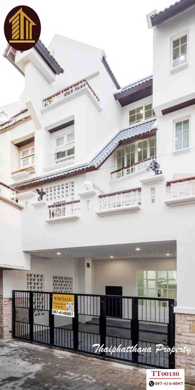 ทาวน์เฮาส์ - ขายและให้เช่า ทาวน์โฮม Luxury pool villa townhome บุษราคัมเพลส ติดรถไฟฟ้ารัชดา -ล้าดพร้าว