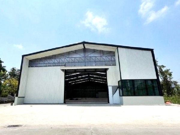 ให้เช่าโรงงาน / โกดัง - ให้เช่าโกดังสร้างใหม่ ใกล้ Impact เมืองทองธานี พื้นที่ 745 ตรม รถใหญ่ขับเข้ามาจอดรับส่งของภายในตัวอาคารได้