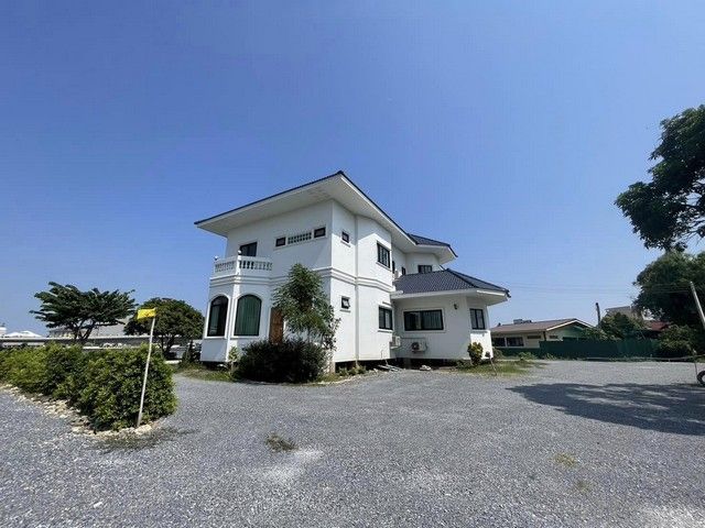 ขายบ้าน - ขายบ้านเดี่ยวติดริมแม่เจ้าพระยา พร้อมที่ดิน 6 ไร่ 2 งาน วิวสะพานหาเจษฎาบดินทร์ ไทรม้า นนทบุรี อยู่ตรงข้ามโรงเรียนศรีบุณยานนท์