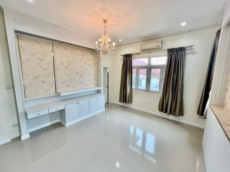 ขายบ้าน - ขาย ชื่อโครงการ: อมร พูลวิลล่า พัทยา สิ่งแวดล้อม: เงียบสงบ สะอาดและปลอดภัย