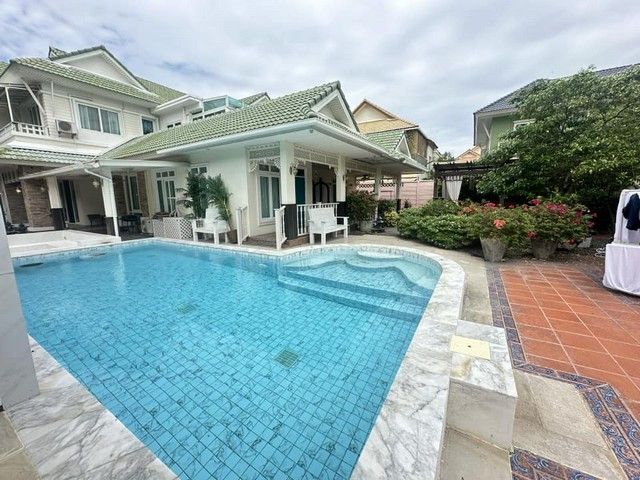 ขายบ้าน - ขายคฤหาสน์หรู 2ชั้น พร้อมสระว่ายน้ำส่วนตัวหมู่บ้านมีหาดส่วนตัว พร้อมกับความสะดวกสบายครบครัน
