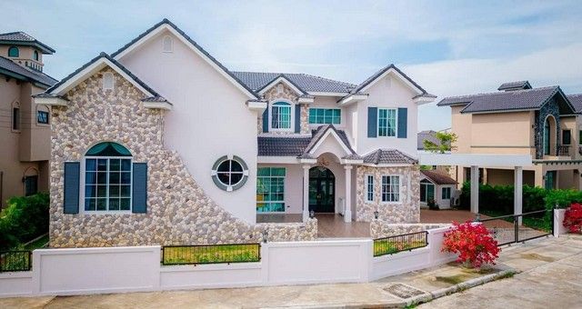 ขายบ้าน - บ้านเดี่ยว2ชั้นพร้อมสระว่ายน้ำส่วนตัว (ขายพร้อมผู้เช่า) Moutain view เขาสามมุข-บางแสน