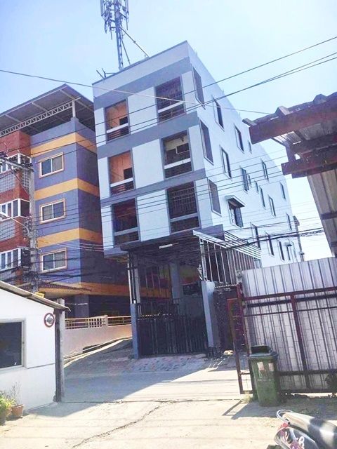 ให้เช่าทาวน์เฮาส์ - กรุงเทพกรีฑา5-13 ถูกสุด 5ฺนอน MRT ศรีกรีฑา 1.5กม. ให้เช่าโฮมออฟฟิศ 4 ชั้น 40ตรว. 300ตรม. จดทะเบียนการค้าได้ 6น้ำ 3จอดรถ 6แอร์