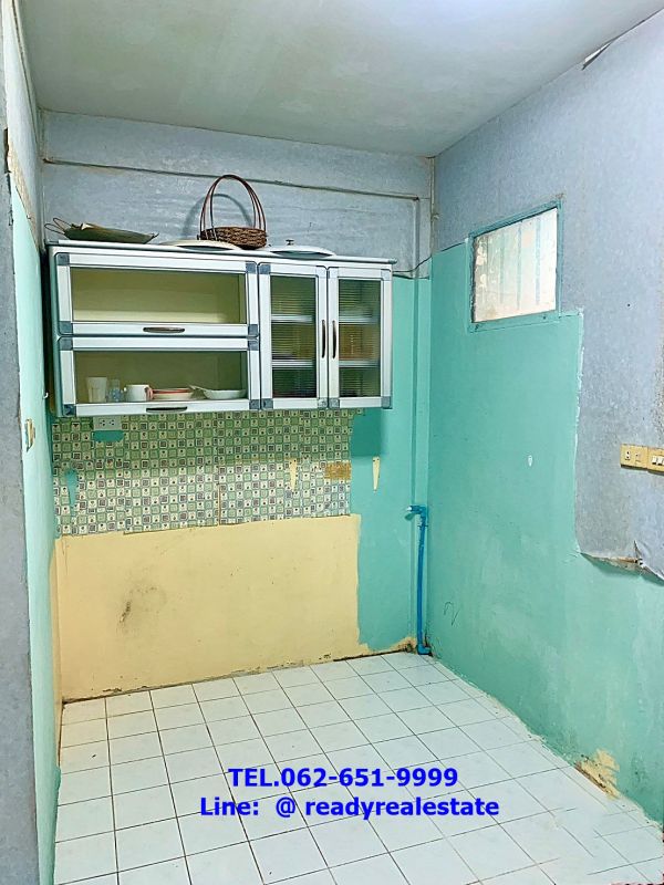 ขายทาวน์เฮาส์ - ขายทาวน์เฮ้าส์ 25 ตร.ว ม. ธนวรรณ พหลโยธิน 52 สายไหม ใกล้ BTS สถานีสะพานใหม่ จัดกู้ฟรี