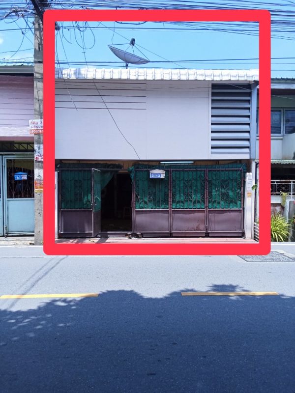ขายทาวน์เฮาส์ - ขายถูกทาวน์เฮาส์2ชั้น ซอยพัฒนาสุข ถ.เทพารักษ์ กม 6 ต.เทพารักษ์ อ.เมืองสมุทรปราการ สมุทรปราการ - เนื้อที่ 26 ตรว.