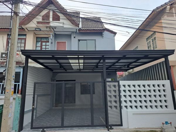 ขายทาวน์เฮาส์ - ขายด่วนทาวน์เฮ้าส์ ซอยวัดลาดปลาดุก หมู่บ้านเพชรเอก รีโนเวทใหม่ทั้งหลัง พื้นที่ 27 ตรว. พรัอมอยู่