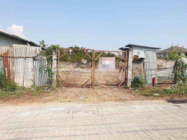 ขายที่ดิน - ขายที่ดิน ราคาถูกมาก ในซอยพุทธมณฑลสาย2 แยก11 เนื้อที่ 178 ตารางวา อยู่ริมถนนสาธารณะ