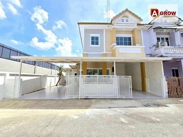 ขายทาวน์เฮาส์ - ม. ปิยวรารมย์1 ซอย24 ถ.บางกรวย-ไทรน้อย บ้านหลังมุม รีโนเวทใหม่พร้อมเข้าอยู่ได้เลย