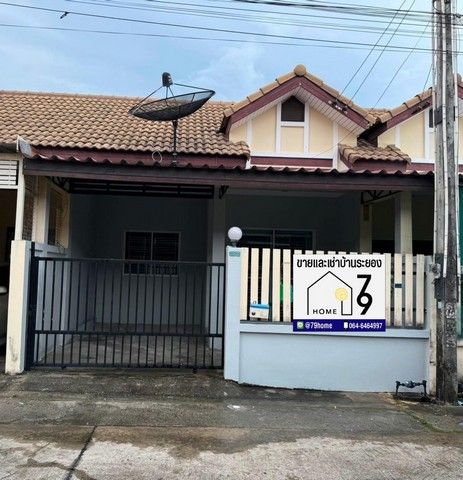 ขายทาวน์เฮาส์ - Vายทาวน์เฮ้าส์ ชั้นเดียว แยกหนองบอน นิคมพัฒนา ระยอง ราคาVาย 9 แสนกว่าบาท