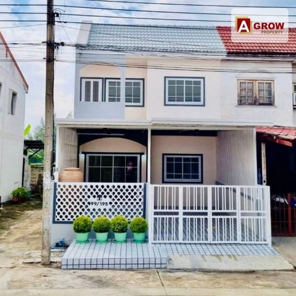 ขายทาวน์เฮาส์ - ม. ศรีประจักษ์7 บางกรวย-ไทรน้อย บ้านหลังมุมถนนเมนกว้าง 16เมตร อยู่ต้นโครงการหลังบ้านโล่งสบาย