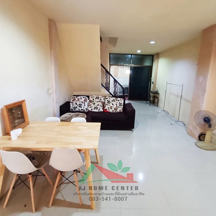 ขายทาวน์เฮาส์ - ขายทาวน์เฮ้าส์16ตรว. ซ.ภาวนา ลาดพร้าว41แยก4 ทำเลดีมาก หน้าบ้านไม่ชนใคร