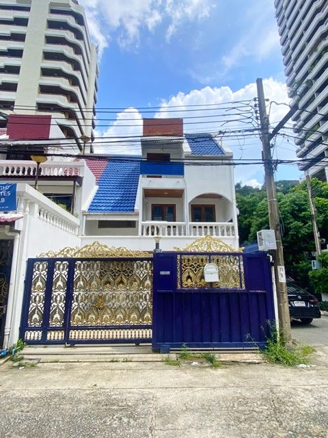 ให้เช่าทาวน์เฮาส์ - BTS ทองหล่อ 1กม. รพ.สมิติเวช 490ม. 6นอน เอ็มควอเทียร์ สุขุมวิท 47-51 ให้เช่าบ้าน Homeoffice 3ชั้น 30ตรว. 350ตรม ทำออฟฟิศ ได้ 6แอร์