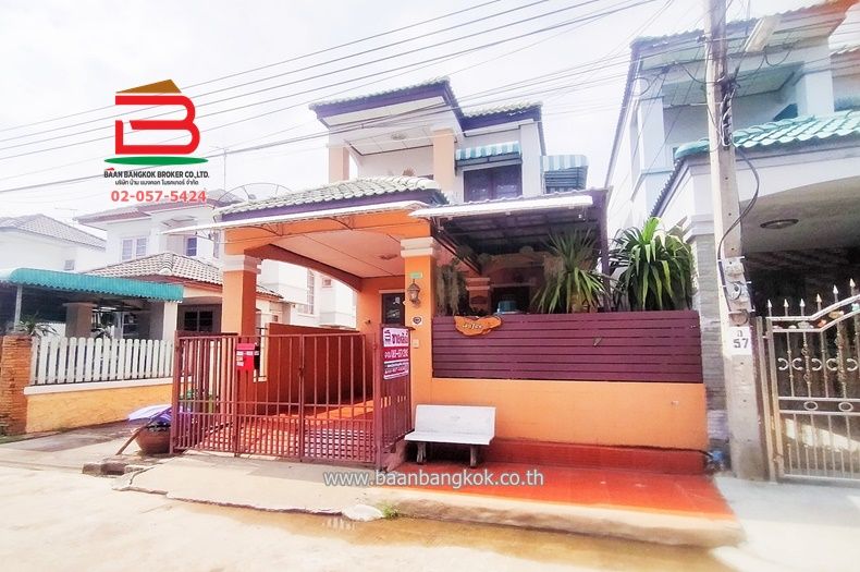 ขายบ้าน - บ้านแฝด หมู่บ้าน เศรณีวิลล่า เนื้อที่ 31 ตรว. ใกล้รถไฟฟ้าสถานีคลองบางไผ่ ถนนกาญจนาภิเษก ตำบลพิมลราช อำเภอบางบัวทอง จังหวัดนนทบุรี