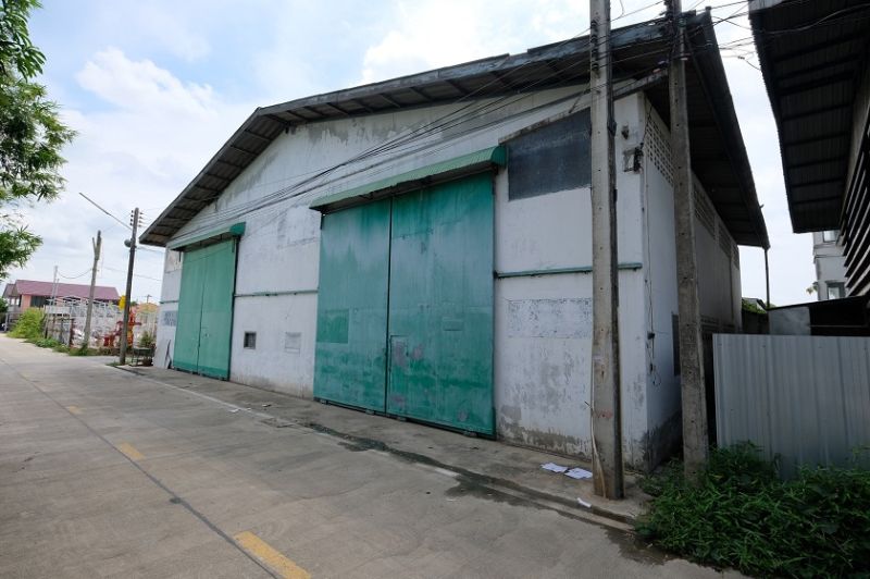 ให้เช่าโรงงาน / โกดัง - ให้เช่าโกดังคลองหลวง ปทุมธานี ขนาด 700 ตร.ม. อาคารสูง 10 เมตร