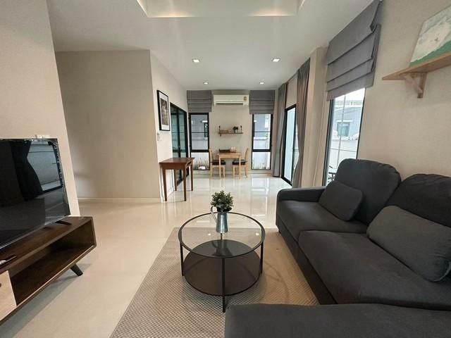 ให้เช่าบ้าน - Rent เช่า บ้านเดี่ยว เฟอร์นิเจอร์ครบ พร้อมอยู่ หมู่บ้านออร่า รามคำแหง94