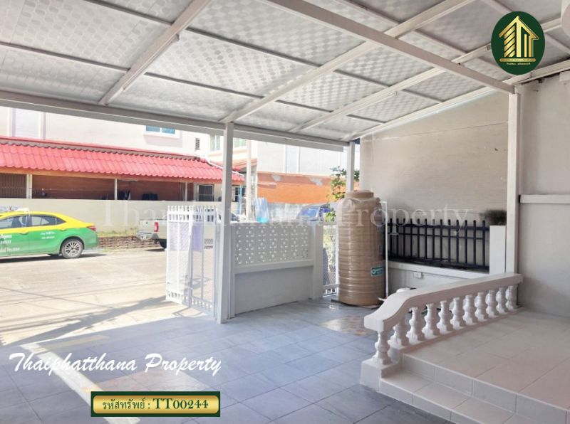 ขายทาวน์เฮาส์ - ขายทาวน์เฮ้าส์รีโนเวทใหม่ นครทองเพรสซิเด้นท์ ติดถนนใหญ่ บางพลี-ตำหรุ ใกล้นิคมอุตสาหกรรมบางปู