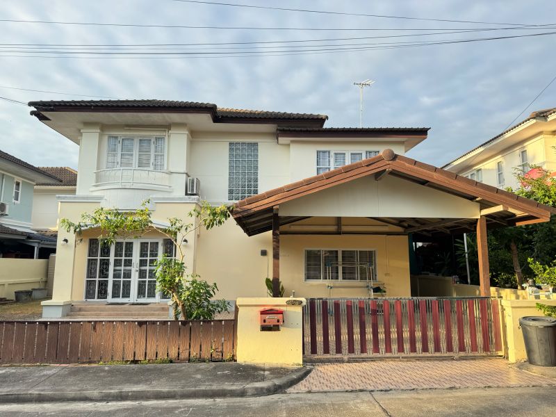 - บ้านให้เช่า 2 ชั้น 3 ห้องนอน 2 ห้องน้ำ ในหมู่บ้านลมทะเล1 หาดพยูน บ้านฉาง ระยอง