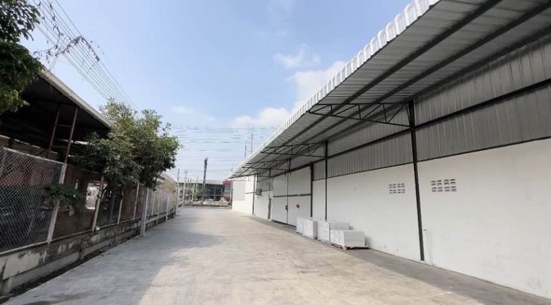 ให้เช่าโรงงาน / โกดัง - โกดังคลังสินค้าให้เช่าติดริมถนนใหญ่บางพลี-ตำหรุ พื้นที่ 300 ตร.ม