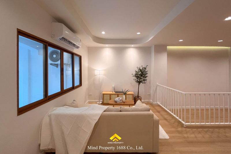 ขายทาวน์เฮาส์ - เปิดขาย ทาวน์โฮมสุดมินิมอล รีโนเวทใหม่ พร้อมอยู่ ม.ศศิกานต์ 2 สรงประภา 30