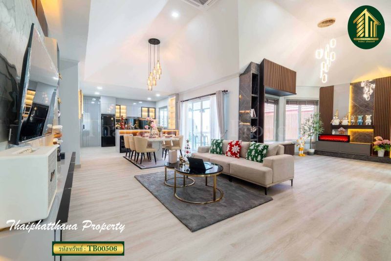 ขายบ้าน - บ้านเดี่ยว หมู่บ้าน พัทยาฮิลล์ 2 พัทยา พร้อมสระว่ายน้ำ ตกแต่งสวยพร้อมอยู่