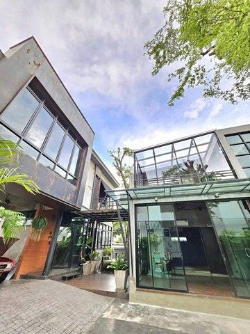 ให้เช่าบ้าน - ให้เช่าโฮมออฟฟิศ เนื้อที่ 104 ตรว. ที่จอดรถ8 คัน ซ.โยธินพัฒนา 3 ใกล้เรียบทางด่วน เอกมัย-รามอินทรา