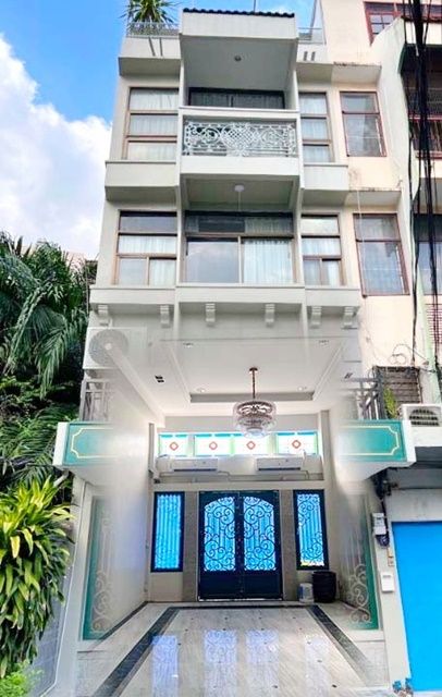 ให้เช่าทาวน์เฮาส์ - BTSทองหล่อ 350ม. รร.นานาชาติเวลส์ 350ม. ทาวน์โฮมหรู 4 ชั้น หลังมุม 300ตร.ม. 24ตร.วา.หรูหรา เอ็มควอเทียร์ 600 ม. ดองกี่ จัดเต็มเฟอร์ 3 นอน